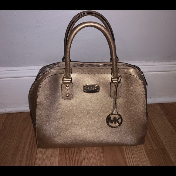 MK ✨Gold Crossbody / Tote ✨ Like new!